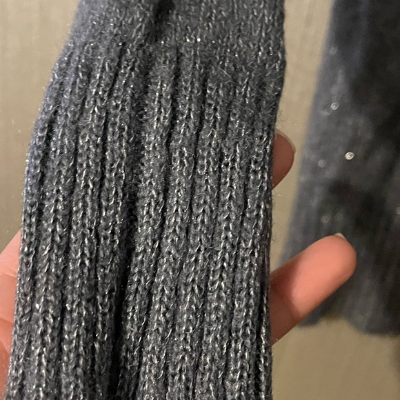 Moda International Tunic Sweater - Picture 4 of 7